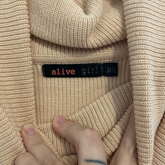 Perppermayo apricot crop sweater - Picture 3 of 3